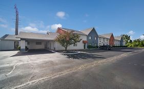 Ramada By Wyndham Effingham